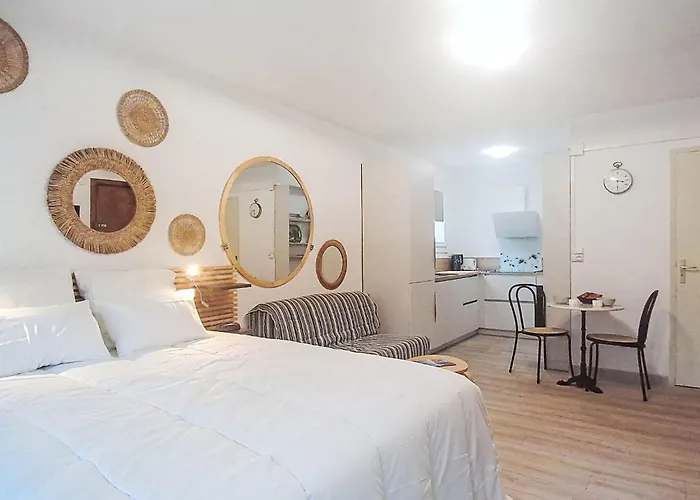 Les Trinquettes By Interhome