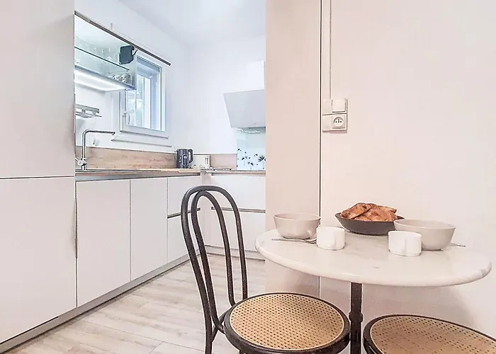 Les Trinquettes By Interhome